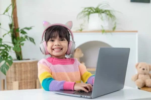 protecting children online image